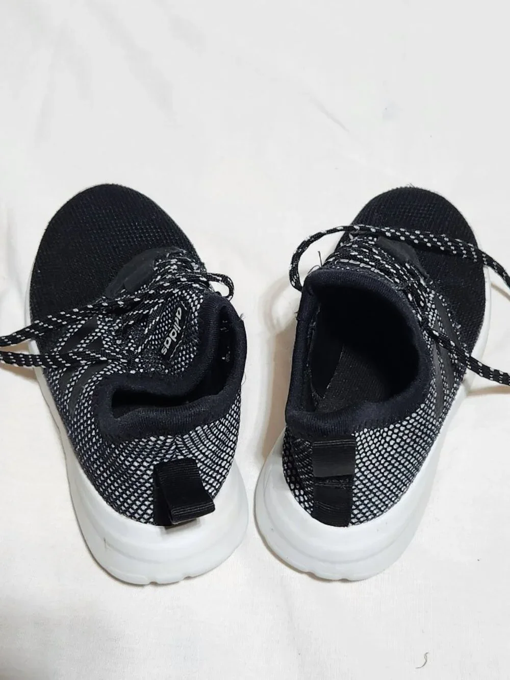 Adidas Girls’ Knit Sneakers – Size 12 Toddler | Perfect for Back‑to‑School!